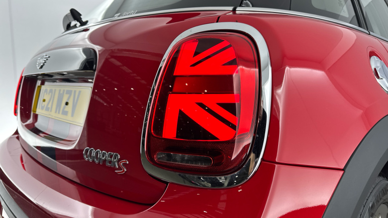 MINI Hatchback 2.0 Cooper S Classic 5dr Petrol Hatchback